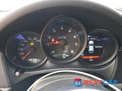 Zdjęcie 9 z 13 samochodu: 2017 PORSCHE MACAN GTS VIN:WP1AG2A52HLB55714 - miniatura