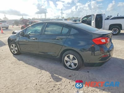 Drugie zdjęcie samochodu z przodu: 2017 CHEVROLET CRUZE LS VIN:1G1BC5SMXH7225549 - miniatura