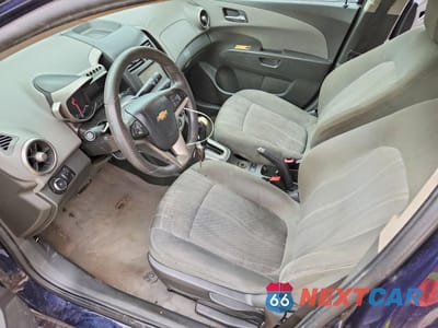 Zdjęcie 7 z 12 samochodu: 2015 CHEVROLET SONIC LT VIN:1G1JC5SHXF4180271 - miniatura