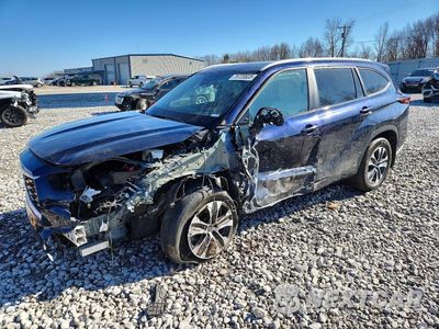 2024 TOYOTA HIGHLANDER HYBRID XLE 5TDKBRCH8RS631694 - główne zdjęcie licytacji z USA - miniatura