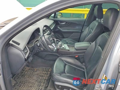 Zdjęcie 7 z 12 samochodu: 2019 AUDI Q7 PREMIUM PLUS VIN:WA1LAAF70KD002423 - miniatura