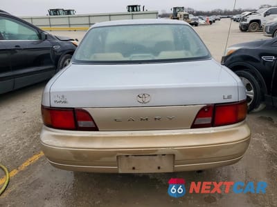 Zdjęcie 6 z 11 samochodu: 1996 TOYOTA CAMRY LE VIN:4T1BG12K8TU774224 - miniatura