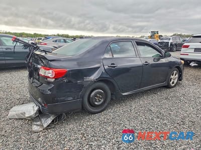 Trzecie zdjęcie samochodu z tyłu: 2011 TOYOTA COROLLA S VIN:2T1BU4EE2BC581163 - miniatura