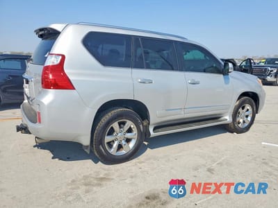 Trzecie zdjęcie samochodu z tyłu: 2013 LEXUS GX 460 BASE VIN:JTJBM7FXXD5063767 - miniatura
