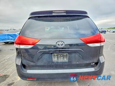 Zdjęcie 6 z 13 samochodu: 2014 TOYOTA SIENNA LE 8-PASSENGER VIN:5TDKK3DC1ES415180 - miniatura