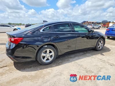 Trzecie zdjęcie samochodu z tyłu: 2019 CHEVROLET MALIBU LS VIN:1G1ZB5ST2KF142719 - miniatura