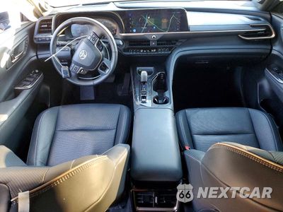 Zdjęcie 8 z 11 samochodu: 2025 TOYOTA CROWN PLATINUM VIN:JTDAFAAF5S3013176 - miniatura