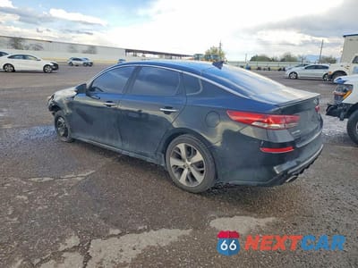 Drugie zdjęcie samochodu z przodu: 2019 KIA OPTIMA S VIN:5XXGT4L32KG348371 - miniatura