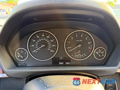 Zdjęcie 8 z 14 samochodu: 2015 BMW 328 I VIN:WBA3A5C5XFF607637 - miniatura