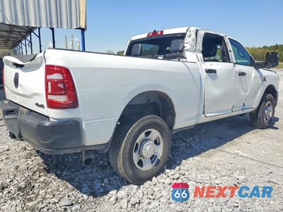 Trzecie zdjęcie samochodu z tyłu: 2024 RAM 3500 TRADESMAN VIN:3C63R3CL3RG137654 - miniatura