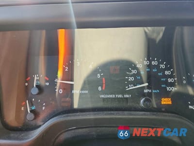 Zdjęcie 9 z 12 samochodu: 1997 JEEP WRANGLER / TJ SE VIN:1J4FY29P5VP403446 - miniatura