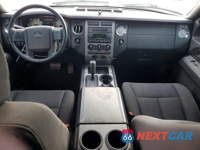 Zdjęcie 8 z 12 samochodu: 2008 FORD EXPEDITION XLT VIN:1FMFU16598LA65247 - miniatura