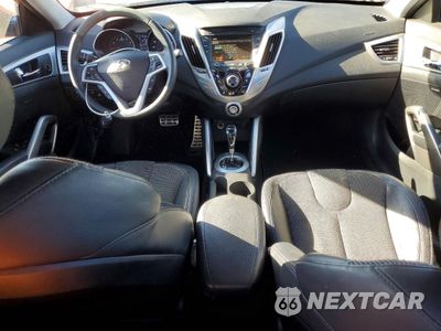Zdjęcie 8 z 12 samochodu: 2012 HYUNDAI VELOSTER BASE VIN:KMHTC6AD6CU041430 - miniatura