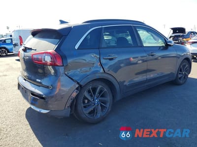 Trzecie zdjęcie samochodu z tyłu: 2018 KIA NIRO EX VIN:KNDCC3LC3J5140771 - miniatura