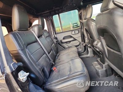 Zdjęcie 11 z 13 samochodu: 2018 JEEP WRANGLER UNLIMITED SAHARA VIN:1C4HJXEG7JW231202 - miniatura