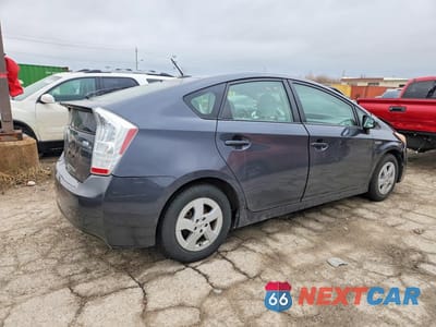 Trzecie zdjęcie samochodu z tyłu: 2010 TOYOTA PRIUS II VIN:JTDKN3DU4A5107565 - miniatura