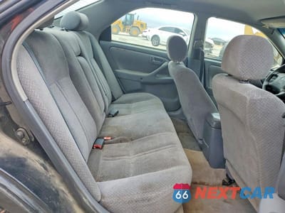 Zdjęcie 10 z 12 samochodu: 2000 TOYOTA CAMRY LE VIN:4T1BG22K5YU733935 - miniatura