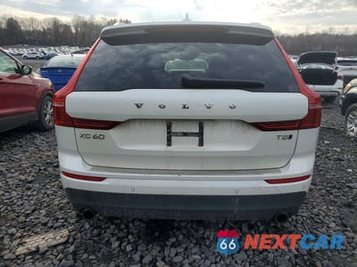 Zdjęcie 6 z 13 samochodu: 2019 VOLVO XC60 T5 VIN:LYV102RK4KB204813 - miniatura