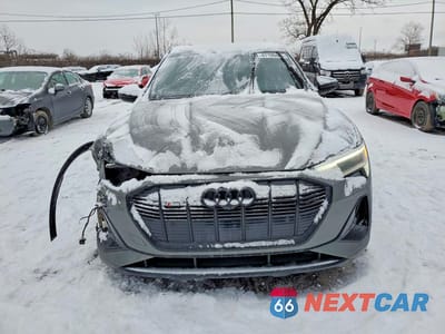 Piąte zdjęcie samochodu w środku: 2023 AUDI E-TRON SPORTBACK PRESTIGE VIN:WA13AAGE1PB007310 - miniatura