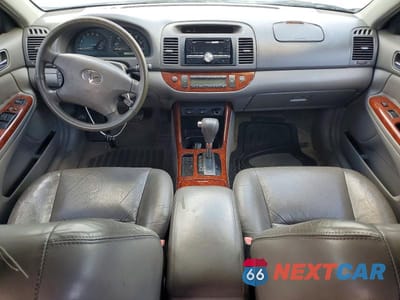 Zdjęcie 8 z 12 samochodu: 2002 TOYOTA CAMRY XLE V6 VIN:4T1BF30K32U537141 - miniatura
