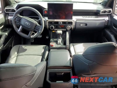 Zdjęcie 8 z 13 samochodu: 2025 TOYOTA TACOMA TRD SPORT VIN:3TMKB5FN0SM051100 - miniatura