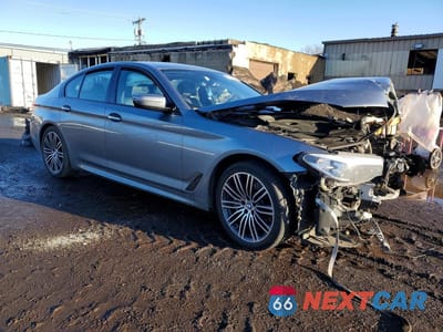 Czwarte zdjęcie samochodu z boku: 2018 BMW 530 XI VIN:WBAJA7C55JWA73171 - miniatura