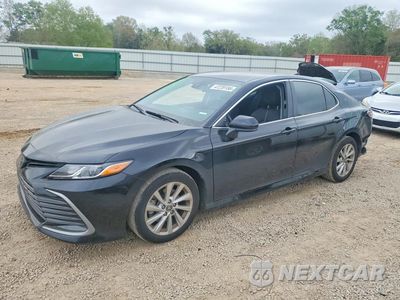 2023 TOYOTA CAMRY LE 4T1C11AK5PU831136 - główne zdjęcie licytacji z USA - miniatura