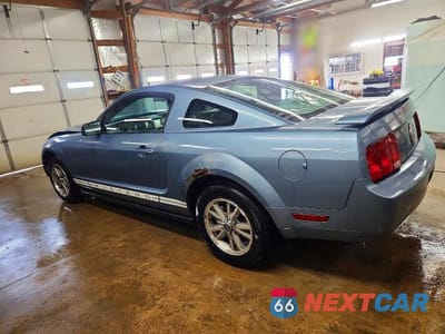 Drugie zdjęcie samochodu z przodu: 2005 FORD MUSTANG VIN:1ZVFT80N455208594 - miniatura