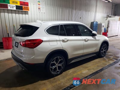 Trzecie zdjęcie samochodu z tyłu: 2018 BMW X1 XDRIVE28I VIN:WBXHT3C39J3H33008 - miniatura