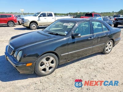 2002 MERCEDES-BENZ E 320 4MATIC WDBJF82J92X072086 - główne zdjęcie licytacji z USA - miniatura