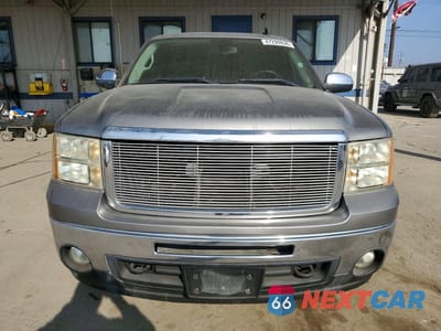 Piąte zdjęcie samochodu w środku: 2009 GMC SIERRA C1500 SLE VIN:1GTEC29009Z140683 - miniatura