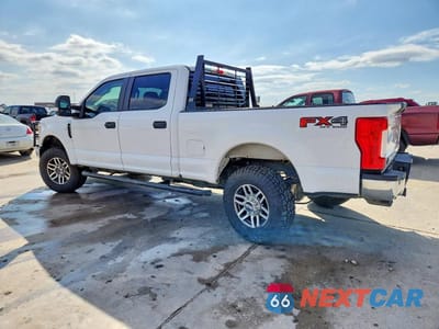 Drugie zdjęcie samochodu z przodu: 2017 FORD F250 SUPER DUTY VIN:1FT7W2B6XHEE13679 - miniatura