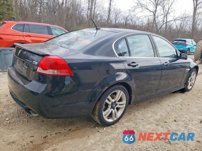 Trzecie zdjęcie samochodu z tyłu: 2008 PONTIAC G8 VIN:6G2ER57778L132928 - miniatura