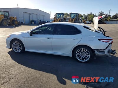 Drugie zdjęcie samochodu z przodu: 2018 TOYOTA CAMRY HYBRID XLE VIN:4T1B21HK3JU009201 - miniatura