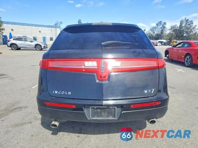 Zdjęcie 6 z 13 samochodu: 2016 LINCOLN MKT VIN:2LMHJ5FK4GBL00395 - miniatura