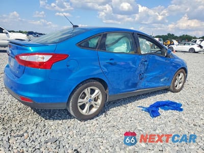 Trzecie zdjęcie samochodu z tyłu: 2012 FORD FOCUS SE VIN:1FAHP3F21CL250722 - miniatura