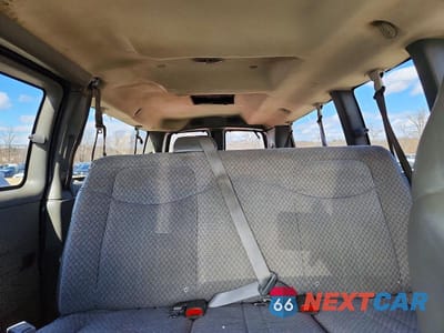 Zdjęcie 10 z 13 samochodu: 2005 CHEV EXPRESS VIN:1GAHG39U551224932 - miniatura