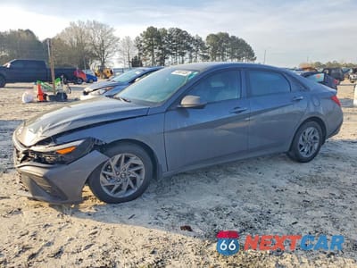 2024 HYUNDAI ELANTRA SEL KMHLM4DG6RU829687 - główne zdjęcie licytacji z USA - miniatura