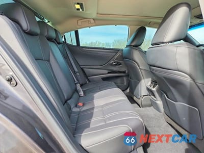 Zdjęcie 10 z 12 samochodu: 2025 LEXUS ES 350 ULTRA LUXURY VIN:58AFZ1B18SU197091 - miniatura