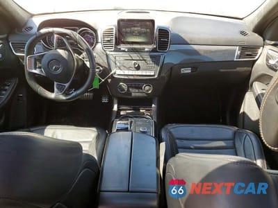 Zdjęcie 8 z 12 samochodu: 2016 MERCEDES-BENZ GLE 63 AMG 4MATIC VIN:4JGDA7EB3GA639426 - miniatura