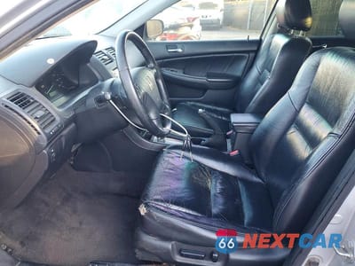 Zdjęcie 7 z 12 samochodu: 2007 HONDA ACCORD EX VIN:1HGCM56887A077992 - miniatura