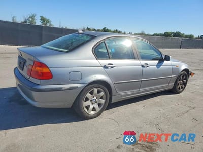 Trzecie zdjęcie samochodu z tyłu: 2004 BMW 325 IS SULEV VIN:WBAAZ33404KP90854 - miniatura