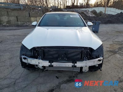 Piąte zdjęcie samochodu w środku: 2025 MERCEDES-BENZ C 300 4MATIC VIN:W1KAF4HB6SR242098 - miniatura