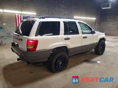 Trzecie zdjęcie samochodu z tyłu: 2004 JEEP GRAND CHEROKEE LAREDO VIN:1J4GW48S44C378346 - miniatura