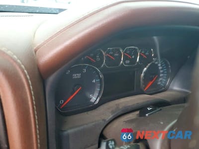 Zdjęcie 9 z 11 samochodu: 2019 CHEVROLET SILVERADO K2500 HIGH COUNTRY VIN:1GC1KUEY8KF274504 - miniatura