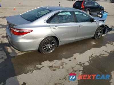 Trzecie zdjęcie samochodu z tyłu: 2015 TOYOTA CAMRY XSE V6 VIN:4T1BK1FK7FU028764 - miniatura