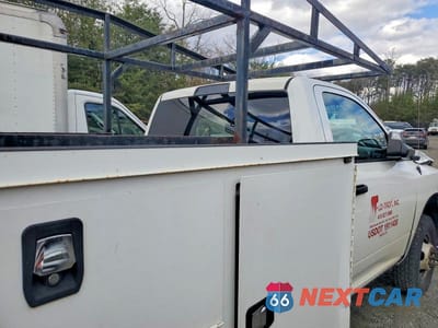 Zdjęcie 10 z 12 samochodu: 2016 RAM 3500 UTILITY / SERVICE TRUCK VIN:3C7WRTAL1GG151593 - miniatura