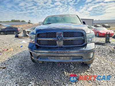 Piąte zdjęcie samochodu w środku: 2018 RAM 1500 SLT VIN:1C6RR7LG0JS260796 - miniatura