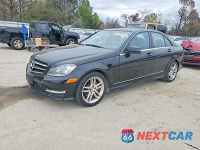 2014 MERCEDES-BENZ C 250 WDDGF4HB9EG207100 - główne zdjęcie licytacji z USA - miniatura
