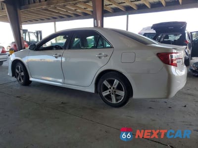 Drugie zdjęcie samochodu z przodu: 2014 TOYOTA CAMRY SE VIN:4T1BF1FKXEU473082 - miniatura